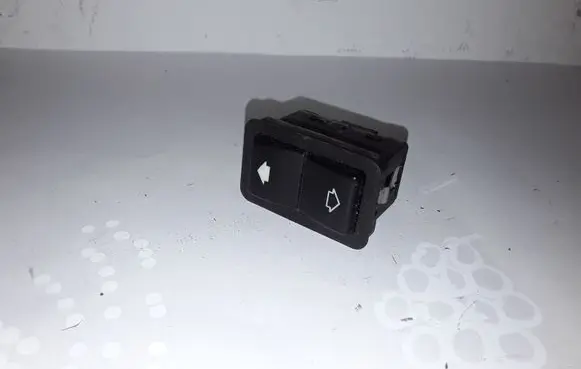 BMW 5 E39 Electric window control switch 8368974