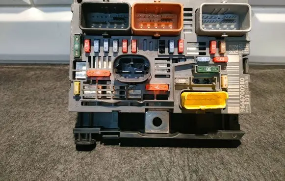 Fiat Scudo Fuse box set 9666700280