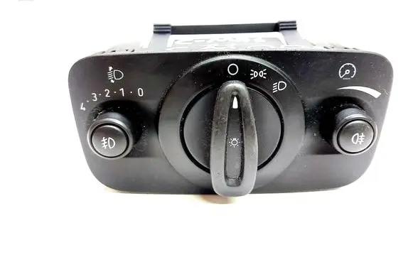 Ford C-MAX II Light switch AV6T13A024AA