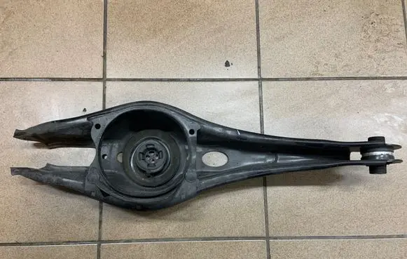 Audi A3 S3 8V Rear upper control arm/wishbone 5Q0505311D