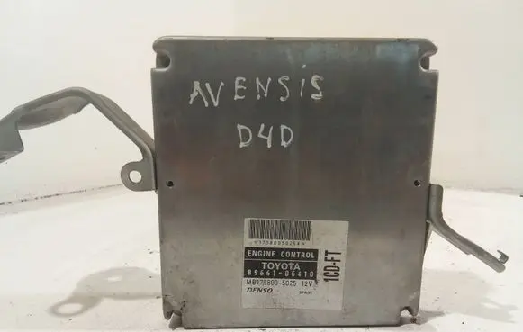 Toyota Avensis T250 Engine control unit/module 8966105410