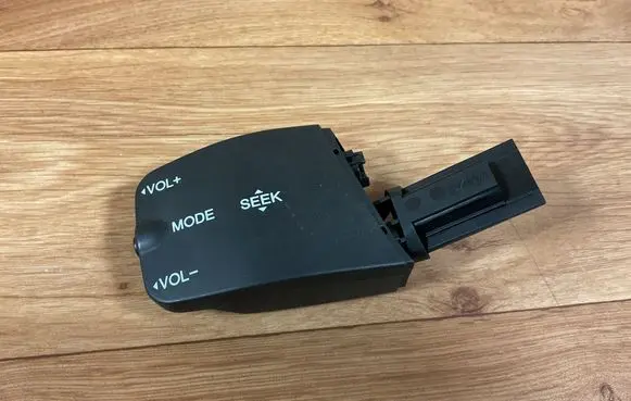 Ford Focus Multifunctional control switch/knob 3M5T14K147