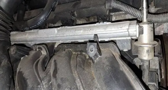 Ford Fiesta Fuel main line pipe