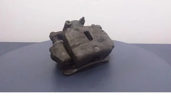 Hyundai i40 Front brake caliper 