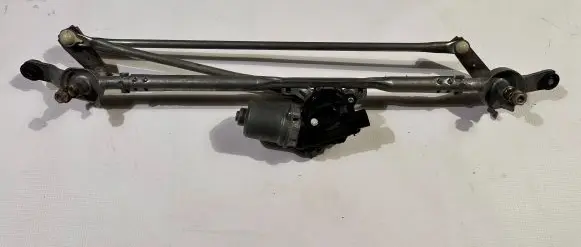 Chevrolet Camaro Front wiper linkage and motor 23210666