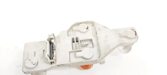 Skoda Octavia Mk2 (1Z) Tail light bulb cover holder 1Z9945257