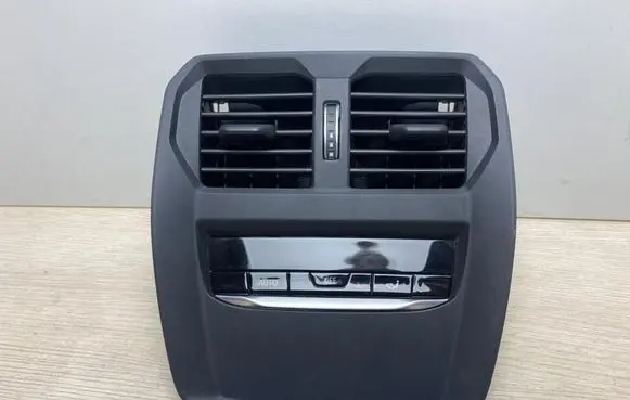 BMW 3 G20 G21 Rear air vent grill 6836650