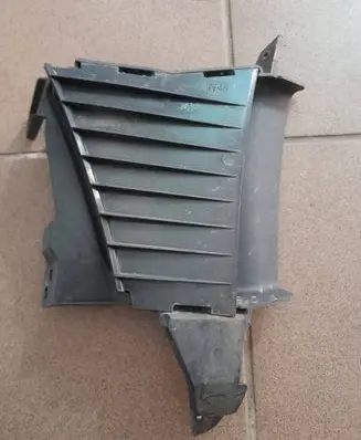 Audi A4 S4 B9 Intercooler air guide/duct channel 8W0121763L