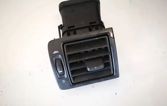 Volvo V50 Dash center air vent grill 30715099