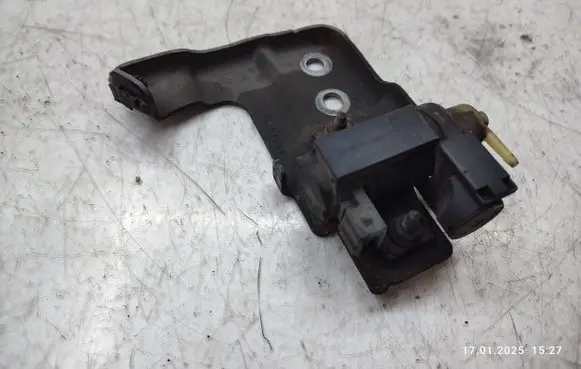 Opel Movano B Turbo solenoid valve 8200790180