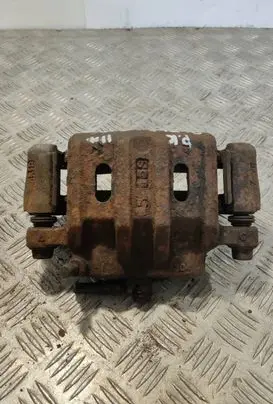 Mitsubishi Outlander Front brake caliper 