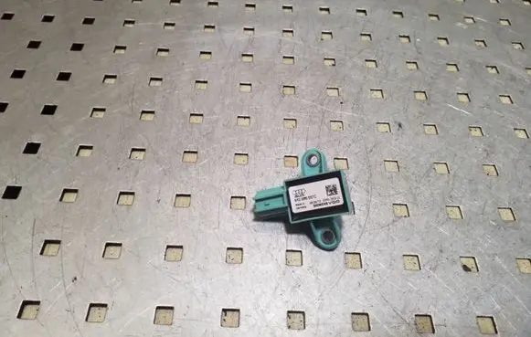 Audi A5 8T 8F Airbag deployment crash/impact sensor 8K0955557C