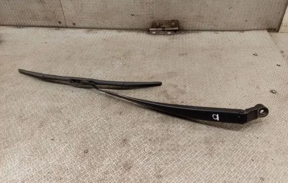 Lexus IS 220D-250-350 Front wiper blade arm