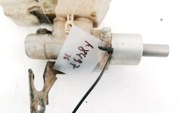 Ford Galaxy Master brake cylinder
