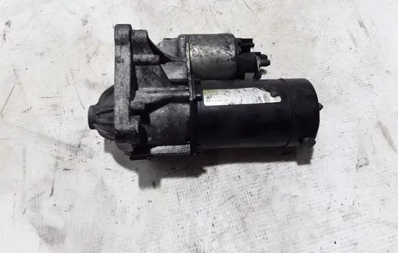 Renault Kangoo I Starter motor 8200676296