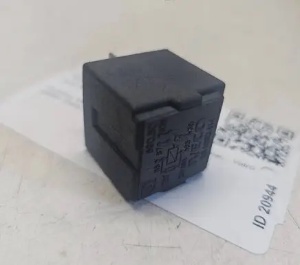 Iveco Daily 3rd gen Other relay 504053414