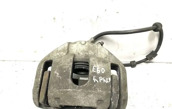 BMW 5 E60 E61 Front brake caliper 6030324