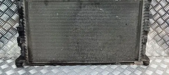 Ford Focus Radiator set 3M5H-8005-TL