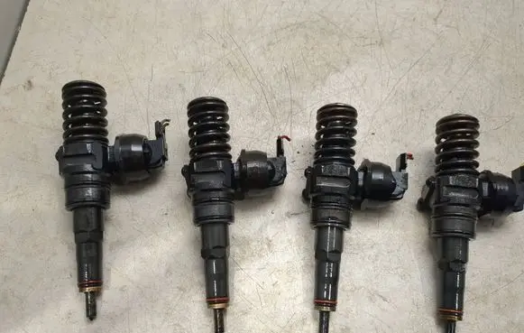 Skoda Octavia Mk2 (1Z) Fuel injectors set 0414720215