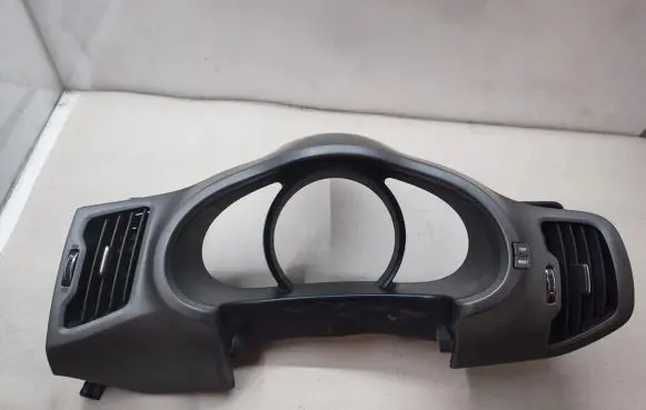 KIA Sportage Dashboard trim 848303U710