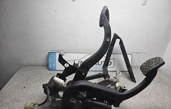 BMW 5 E39 Pedal assembly 1161586 1164854