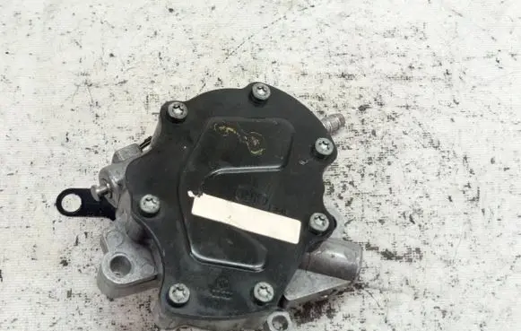 Volkswagen Touareg I Vacuum pump 07Z127025E