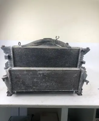 Land Rover Defender Coolant radiator 7h128t000ad