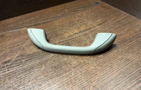 Renault Master II Front interior roof grab handle 7700835126