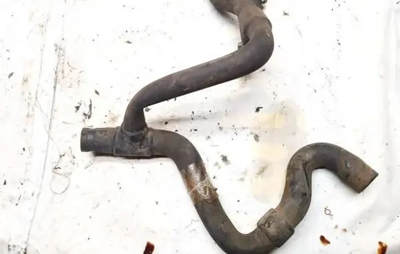 Volvo S40, V40 Engine coolant pipe/hose