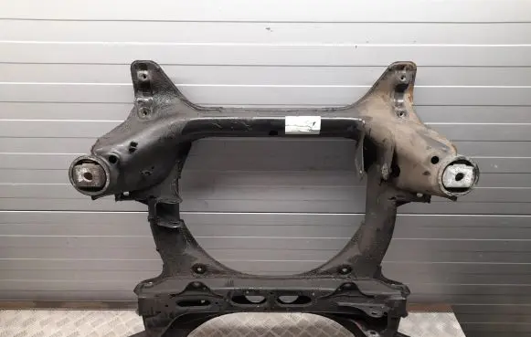 Audi Q7 4L Front subframe 7L0400025