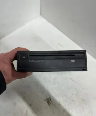 Audi Q7 4L Navigation unit CD/DVD player 4E0910887T