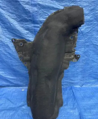 Renault Austral Exhaust heat shield 747511587R