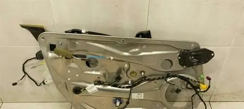 Mercedes-Benz E W212 Front door electric window regulator A2128201302