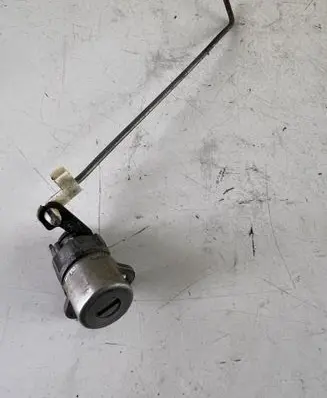 Jeep Compass Tailgate exterior lock 