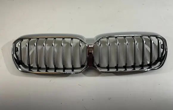 BMW 5 G30 G31 G38 Front grill 18517811