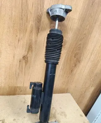 Mercedes-Benz GLC C253 Rear shock absorber/damper A2533200130