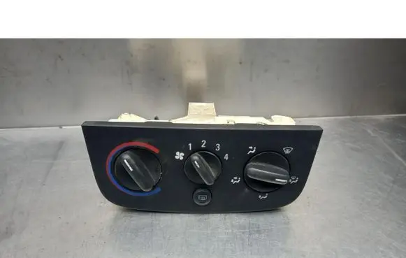 Opel Corsa C Air conditioning/heating control unit 