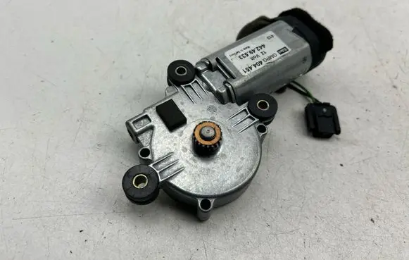 Volvo XC70 Sunroof motor/actuator 44249533