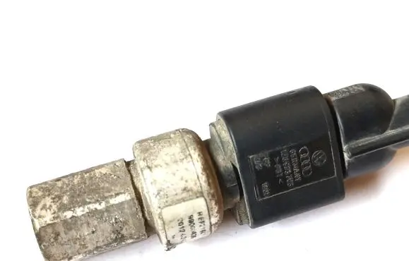Air conditioning (A/C) pressure sensor