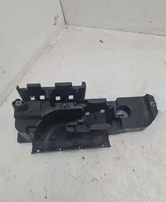 Opel Vectra C Fuse box cover 24437468