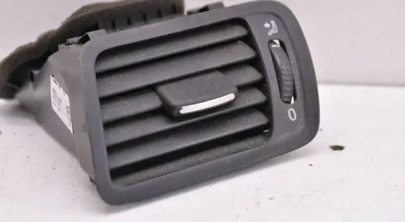 Volkswagen PASSAT CC Dashboard air vent grill cover trim 3C1819701F