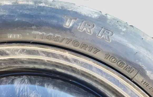 Toyota Avensis T250 R17 spare wheel