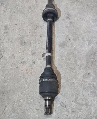 Maserati Ghibli Rear driveshaft 06700054540 30446 3044633114