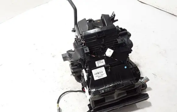 Dacia Duster Interior heater climate box assembly 272108894R