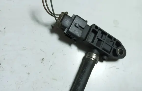 Opel Vectra C Exhaust gas pressure sensor 55198717 0281002771