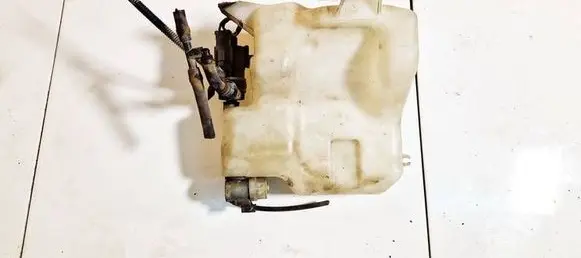 Honda FR-V Windshield washer fluid reservoir/tank