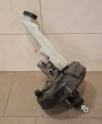 KIA Ceed Brake booster 58500-G4950