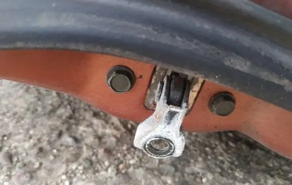 Nissan Murano Z50 Front door check strap stopper 