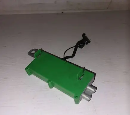 Volvo S40 Antenna control unit 30737917 28019205 AM72FMA