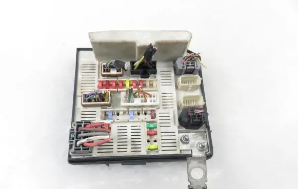 Renault Scenic II - Grand scenic II BSM Control unit 8200461866J